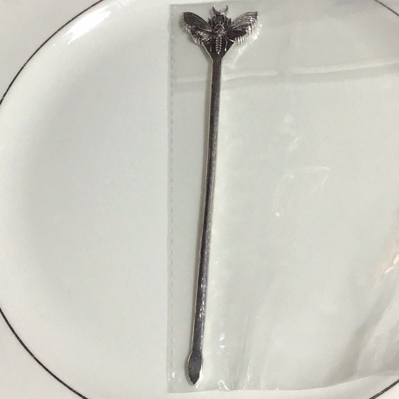 Death’s Head Moth Hair Stick Pin Silver Tone - Picture 5 of 6